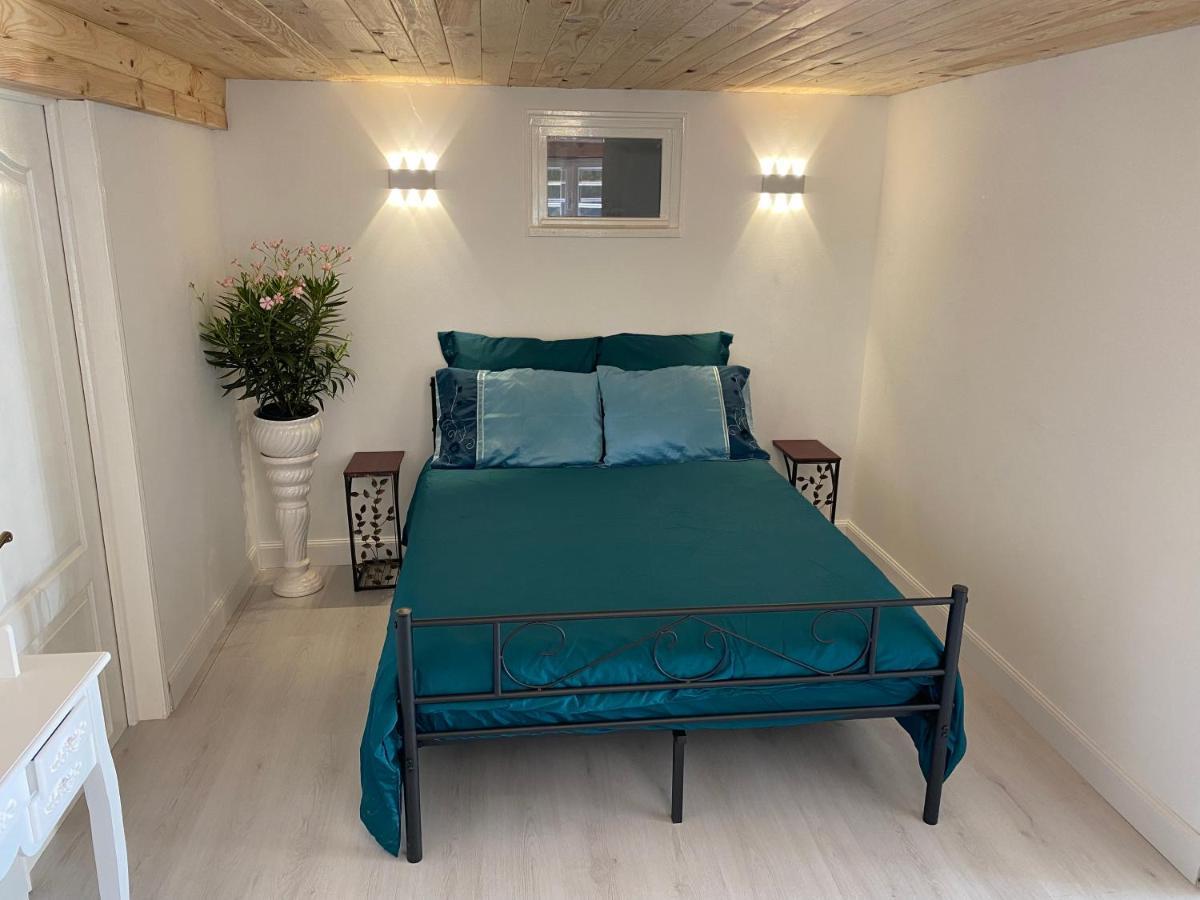 Peaceful 3 Bedroom 8 Person Ground Floor Apartment With Large Private Heated Pool La Digne-d'Amont Extérieur photo